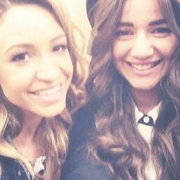 DaniellePeazer&Eleanor Calder= Perfection♥ Eleanor tweeted/follows♥ Emily Calder follows! Ruth Payne/Ash Sherlock tweeted! Primer Deleanor account en Ecuador.x