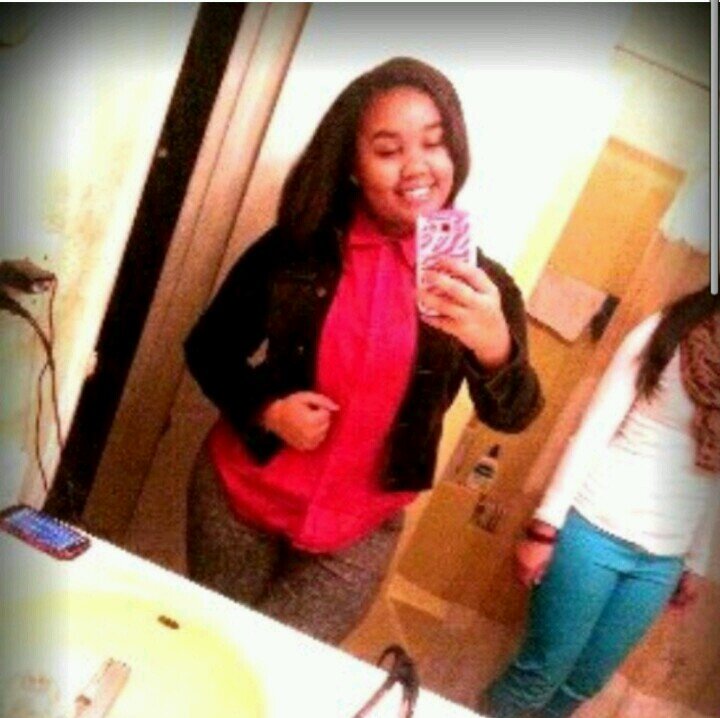 Taylor(: ***God above all*** short, goofy, mixed (Korean&black) * #Softball * taken(: Kik: TayDezi