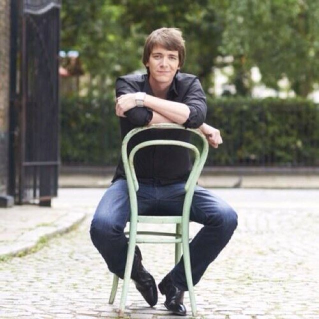 Co-Owner of Weasley's Wizard Wheezes. Married to @Ravenclawbaby. I'm a daddy!