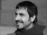 ilxxxxxx's profile picture. Тот, кто делает из себя зверя, избавляется от боли бытия.