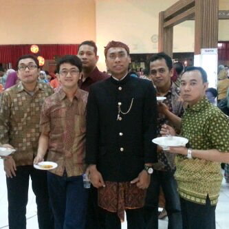 Kalajengking melengking(LongLifePersebaya1927) semua berubah ketika negara api menyerang *cwieh :D