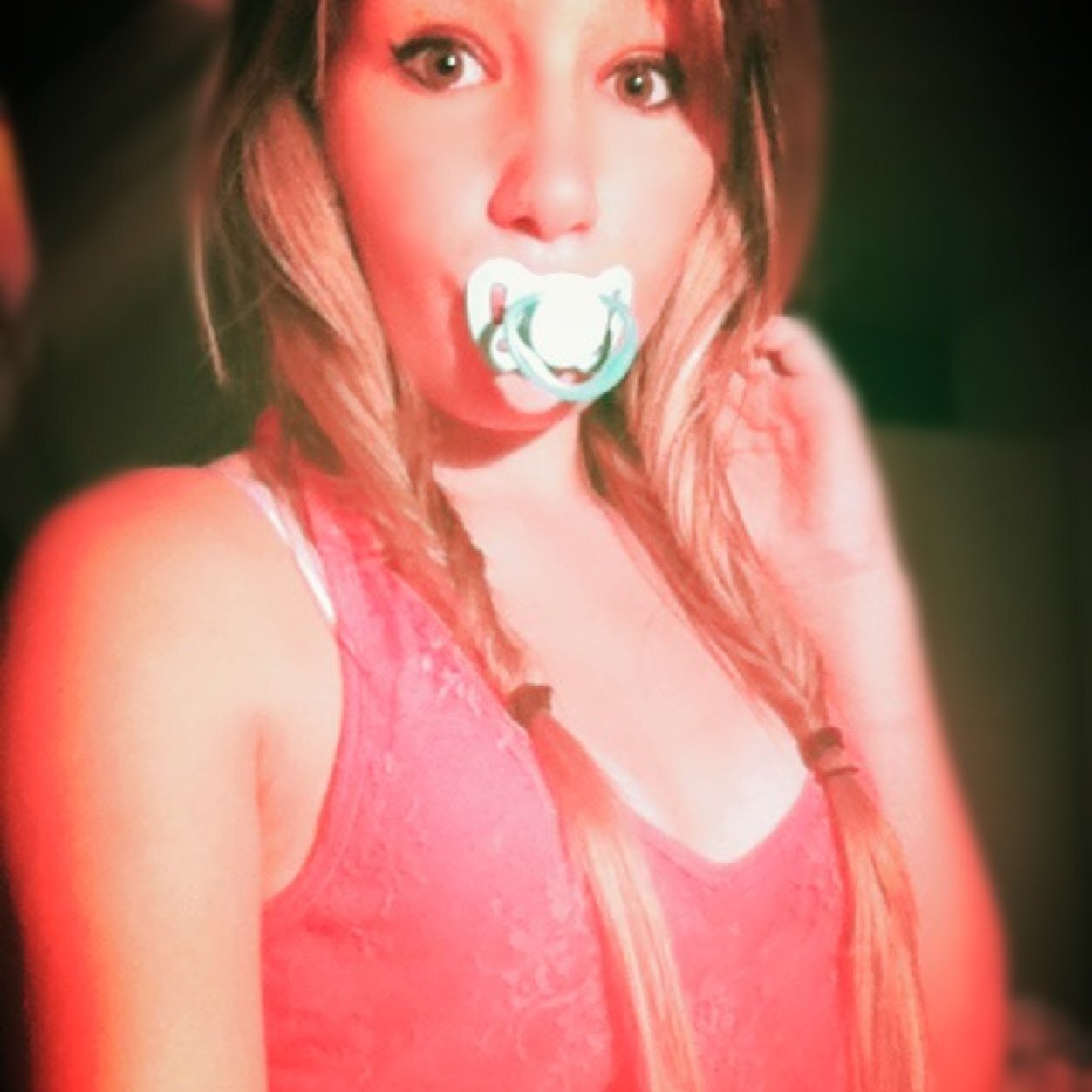 Leslie iMessage : lolaiie91@yahoo.fr IDF Kik : UnCacaProut. (CELiBATAiRE)