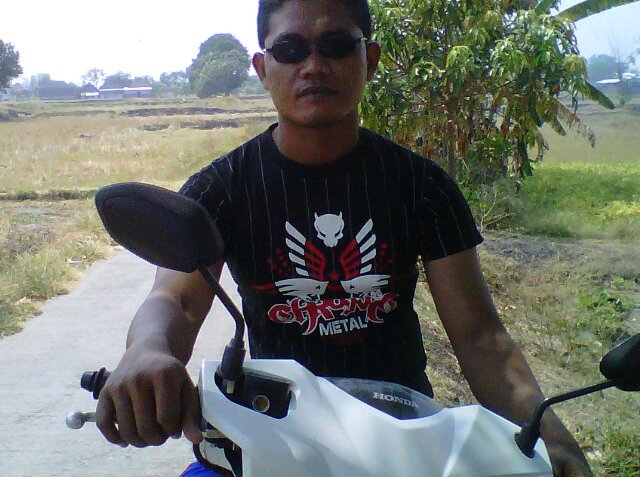 Hidup jangan di buat susah......my pin 320A0C18 n my whatsapp +8819374020 yang mau berteman silahkan invite,thanks