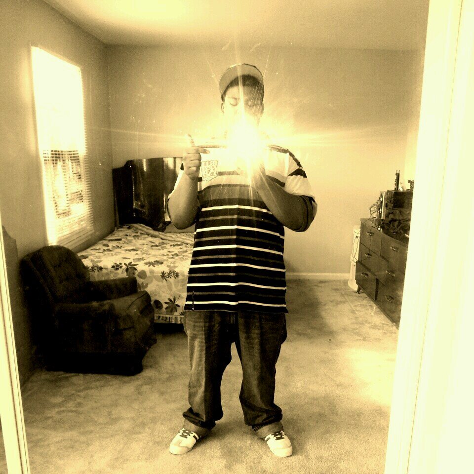 follow me on Instagram @ __double_ O_lilhoe__  kik: TRUE_ BDK_FANATIC