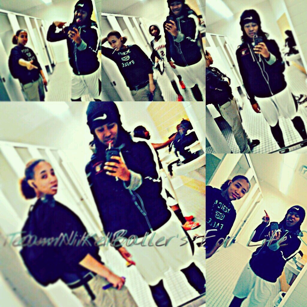 I am a lesbian & a ball player ! From California ! but live in buffalo ·》》Love basketball #......TeamNike ♡·♥·