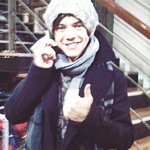 hey :) you just got a free follow from @iCraveharry follow her! she follows back - just ask!