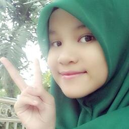 Nurul Izzah |12 | 26/6 | You follow me , I'll follow you back... ^__^
