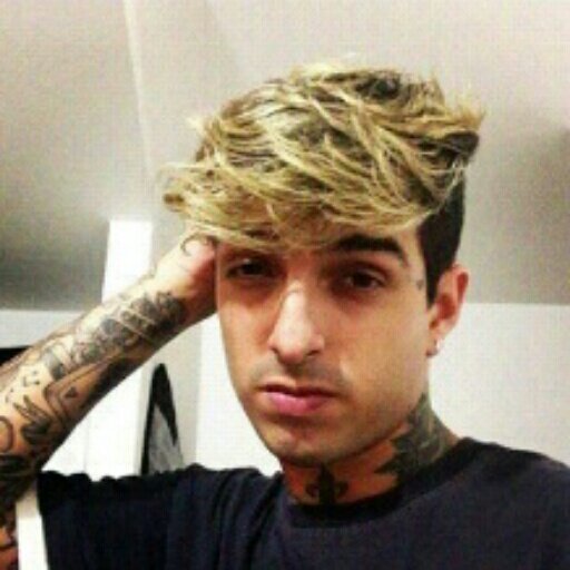 Entre 7 bilhões de pessoas no
mundo, eu escolhi você para amar,
cuidar,adorar,respeitar e apoiar.
@diegothug
工 ﾚOV乇 ㄚ◯∪ Diego Raphael Villanueva ♥♥ BDS Forever