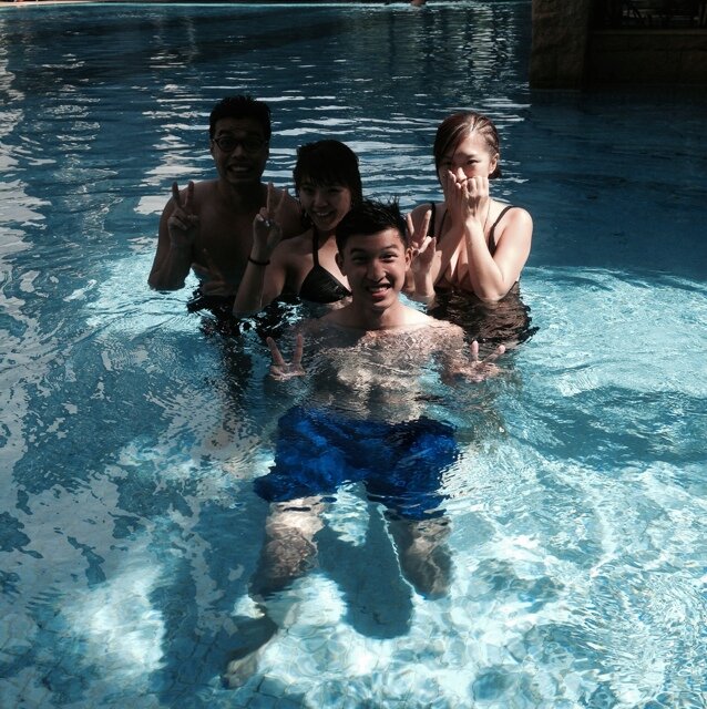 Sunnysideupjav's profile picture. life w/o orgasms is like gardens w/o flowers