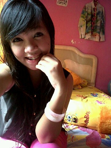 ♥ I'm NIDJi holiC from paLEMbang ,I'm squarepants holic ,n I ♥ myfhanii ;*