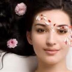 wajahgadis17's profile picture. Mau? KULIT CERAH CANTIK!! Bebas Jerawat, Flek, Kusam, Bekas Jerawat!! MASKER GANGGANG BIRU LANGKA !! info/order 083894312718 pin 2A6C4F21 Resmi BPOM & Halal MUI