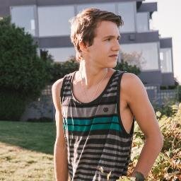 Son of @KingMFW and @Bad_Thunderman Half Timelord and half supervillian but all Nerd and sexy.