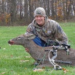 love God!! love to hunt, Play sports, and hang out with friends!! Huge panthers fan!