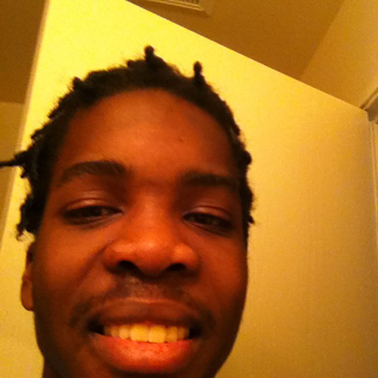 Name dylan kirby but my friends call me kirby boi full time. My favorite rapper is lil wayne,i like rap,hip-hop,rocknroll and old skool