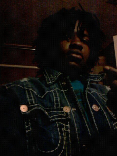 ig:@savagedaplug……  kik me @freaksnfendi... boss shit only ho