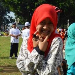 EfaFajriyah's profile picture. 