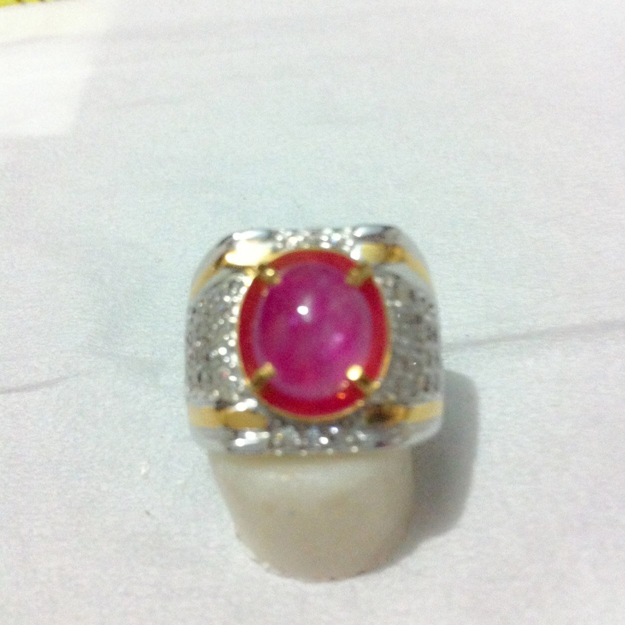 batupermata3's profile picture. 