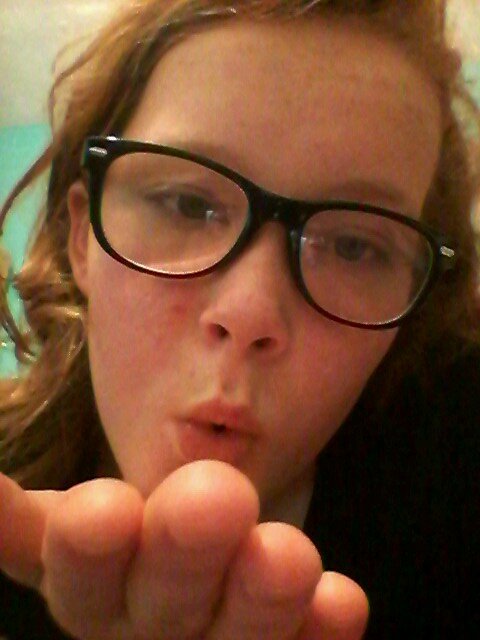 hi single go to Wymondham college and 12 #followforfollow           follow me on Instagram        elsiexxx1