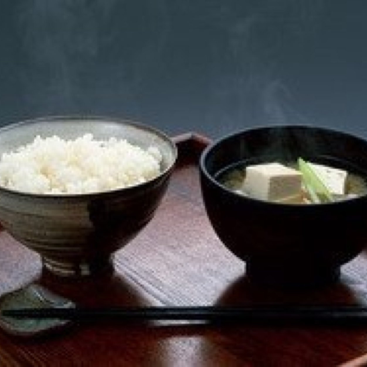 接客業コンサルタント　「おもてなしする側」「おもてなしされる側」両者が快適に気持ちよく楽しめる空間を追求しています。