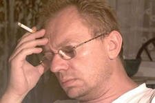 Если вы хотите передать какие-нибудь функции, передайте честь посещения очередного благотворительного мероприятия.