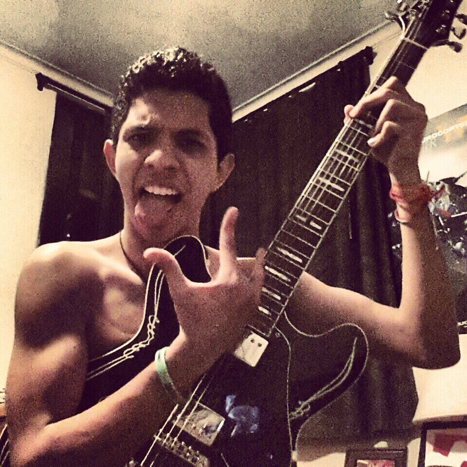 BrandonBuiles's profile picture. Im a kicked-back guy,really active and i love to get out of the house,I listen to pretty much any type of music;tweeting in English, Spanish & French.