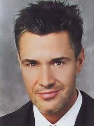 bipunijb's profile picture. Проснулся с бодуна, обнаружил в кармане 100 баксов. Радовался находке до тех пор, пока не нашёл в другом кармане чек из банкомата о снятии $500.