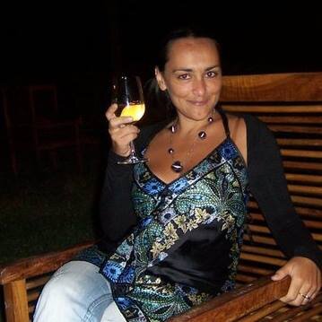 Mamma, Pr appassionata di social media e amante dei viaggi con un unico sogno: rubare il lavoro a Licia Colò.