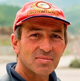 akadnizg's profile picture. Хорошие характеры, как и хорошие сочинения, не столько поражают вначале, сколько под конец.