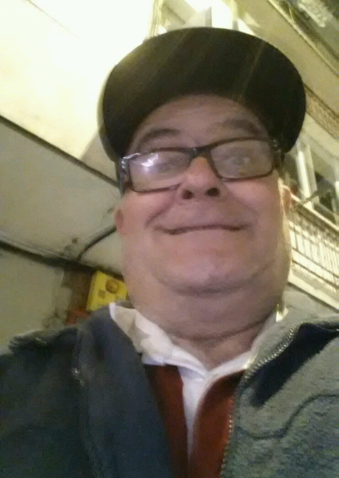 MorenoAlml's profile picture. Busco contactos y gente para chatear.