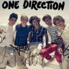 I LOVE ONE DIRECTION  4 EVER     they is my  life      1d   i win juste kiss you