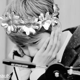 [ EXO'S HOTTIE ]