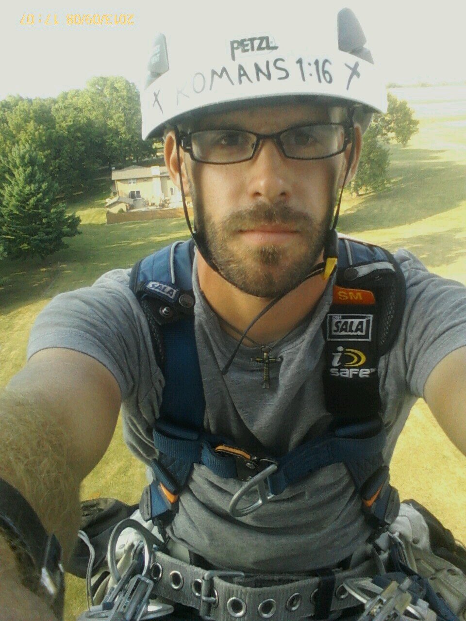 Love God. Love eachother. Love the environment. #Unashamed Romans1:16 @IPFW Alumni!   #GoGreen #LIVESTRONG