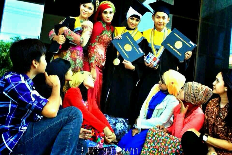 astrinika's profile picture. 