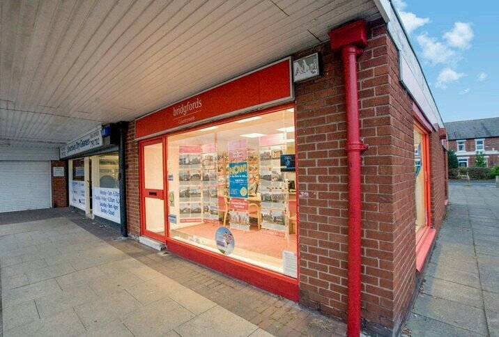 Award Winning Estate Agent dealing with the sale & purchase of properties throughout the Penketh, Sankey, Lingley Green & Chapelford Village. Call 01925 791423