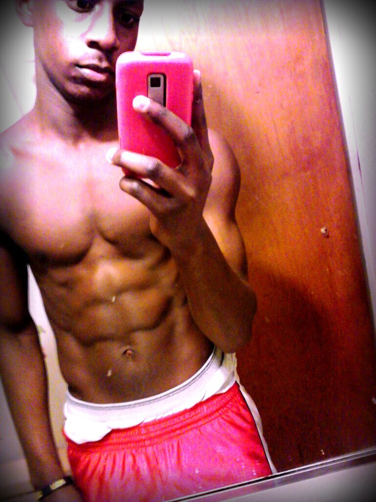 Fuck_yo_heart's profile picture. Been taught to love many but trust few   follow I got them A1 real nigga tweet#