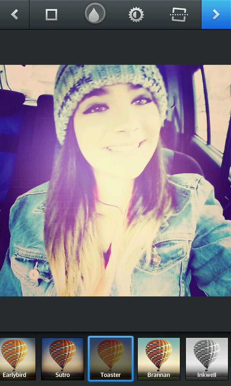 positive vibrations                                           rastalove.                                                  instagram; razanearnaout