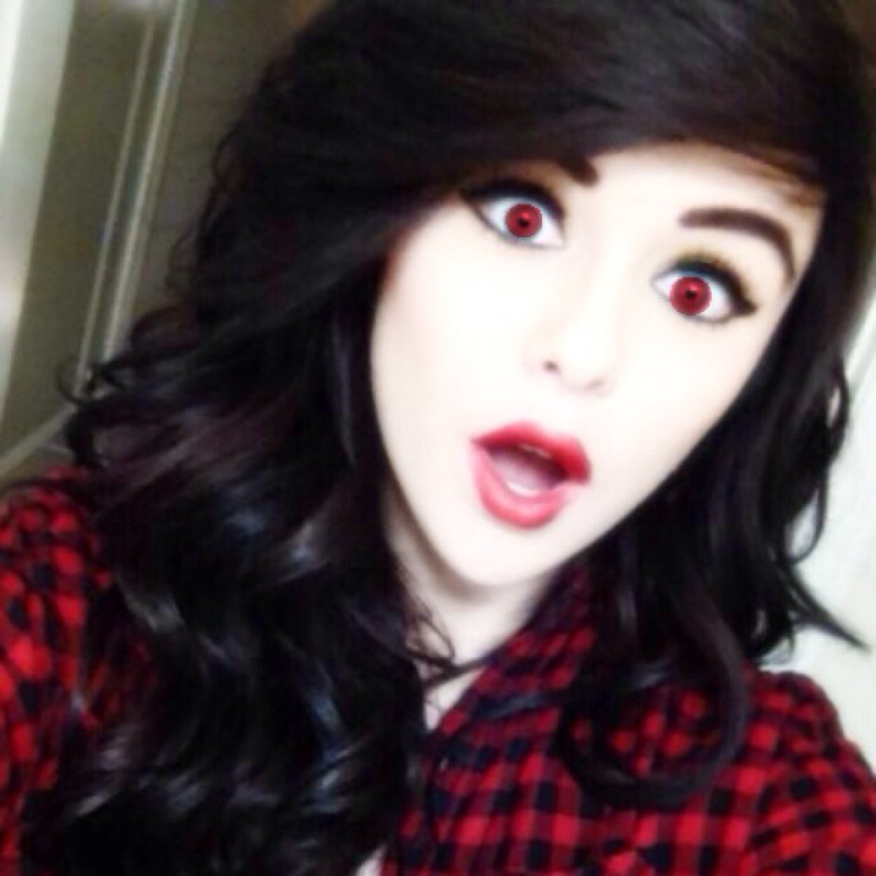 Hii! Just a girl! Single/Bi/Vampire/Werewolf Zayn is my brother | looking for my prince ❤️