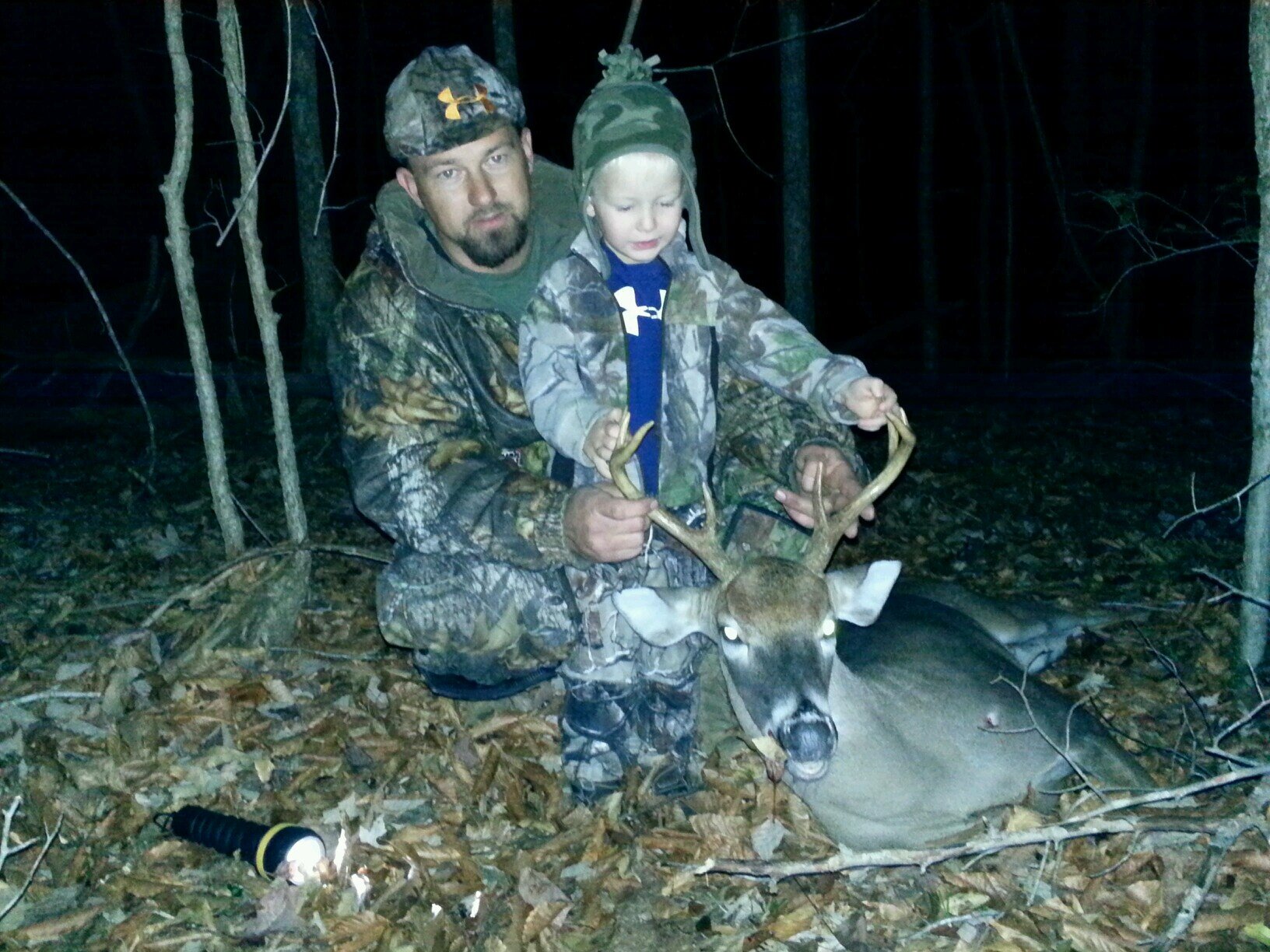 27av27's profile picture. 