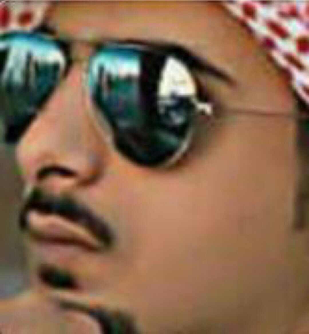 ‏‏‏‏‏‏‏‏‏‏جنوبيّ الهوى قلبي جبَليُّ المناخ أرفضُ القيودَ أيّاً كانت وَ كذلك الأسوارَ..