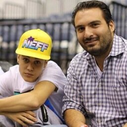 Thank you Johnny for being loyal and always protecting Justin. God loves you and so do us Beliebers.