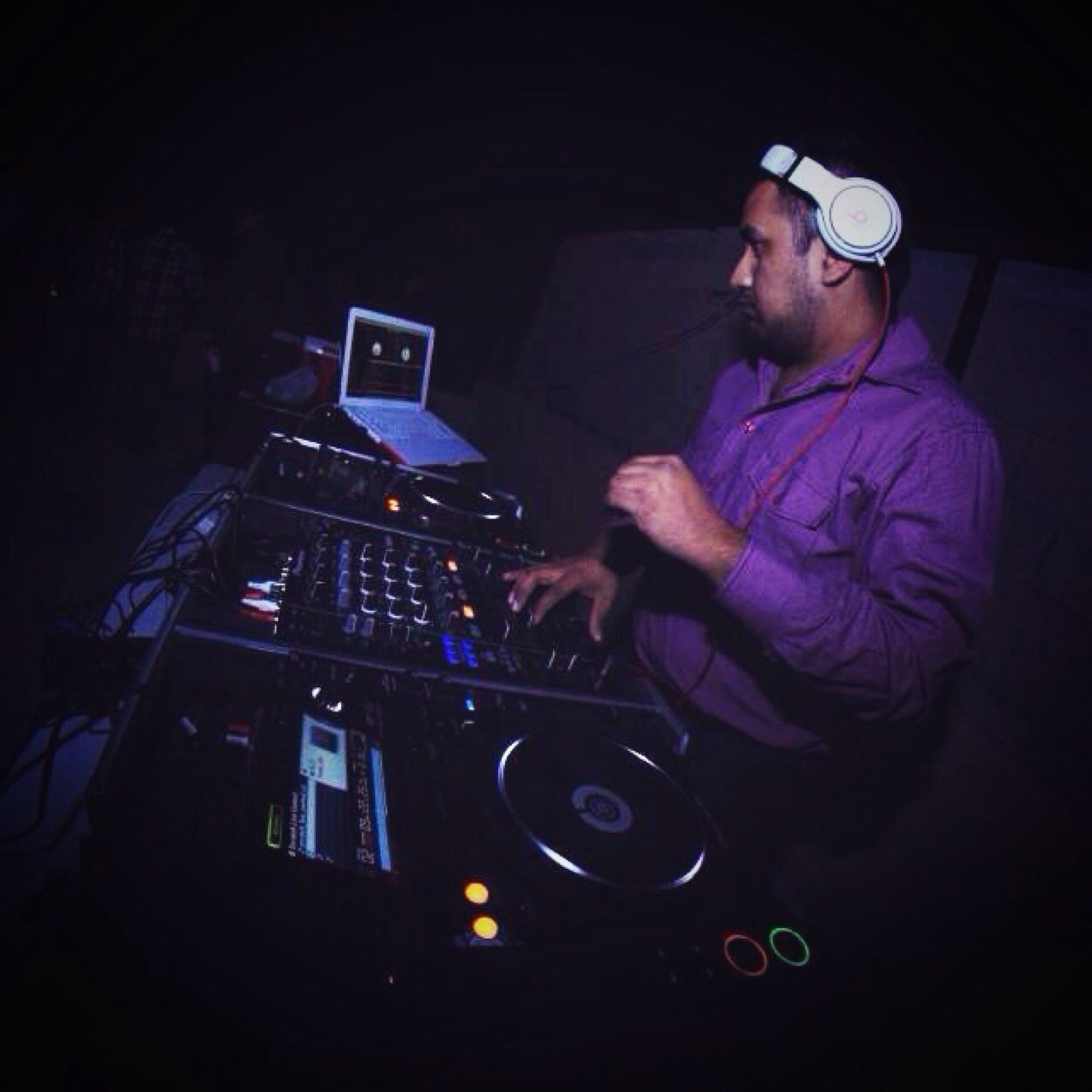 Electronic Engineer & DJ //
Wishlist Amazon
https://t.co/NpTHHQ9JTo
