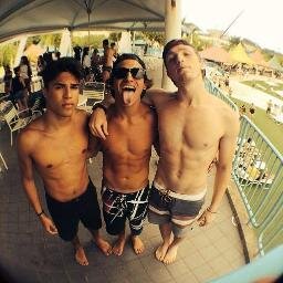 ¨meu ar se chama, @adamovich_igor @jonathanp9 , @guip9 ,@bandmichael  e a minha vida se chama P9,¨ 08/10,0/4
