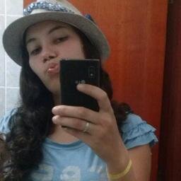 Mesmo com tantos problemas você ergue a cabeça,por algo ou alguém.
http://t.co/2m9w2mbYrY  http://t.co/bYRg47M9nF