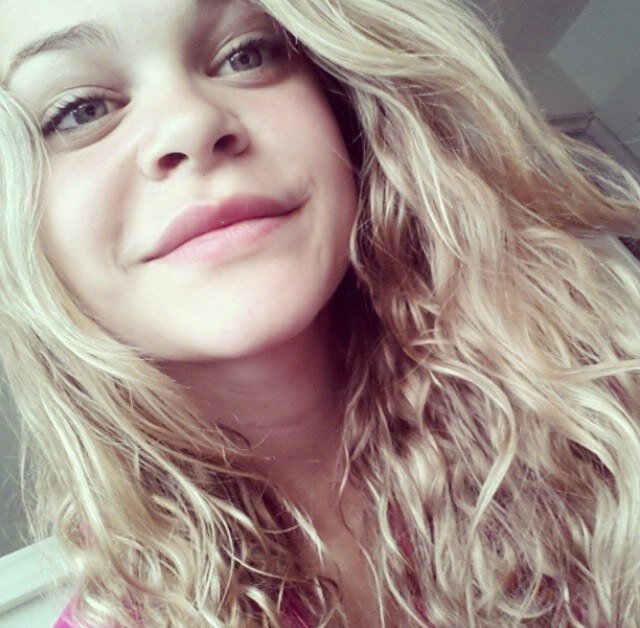 hrolivia's profile picture. 