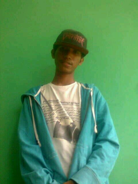 qalecang's profile picture. Manis aja udah sukur