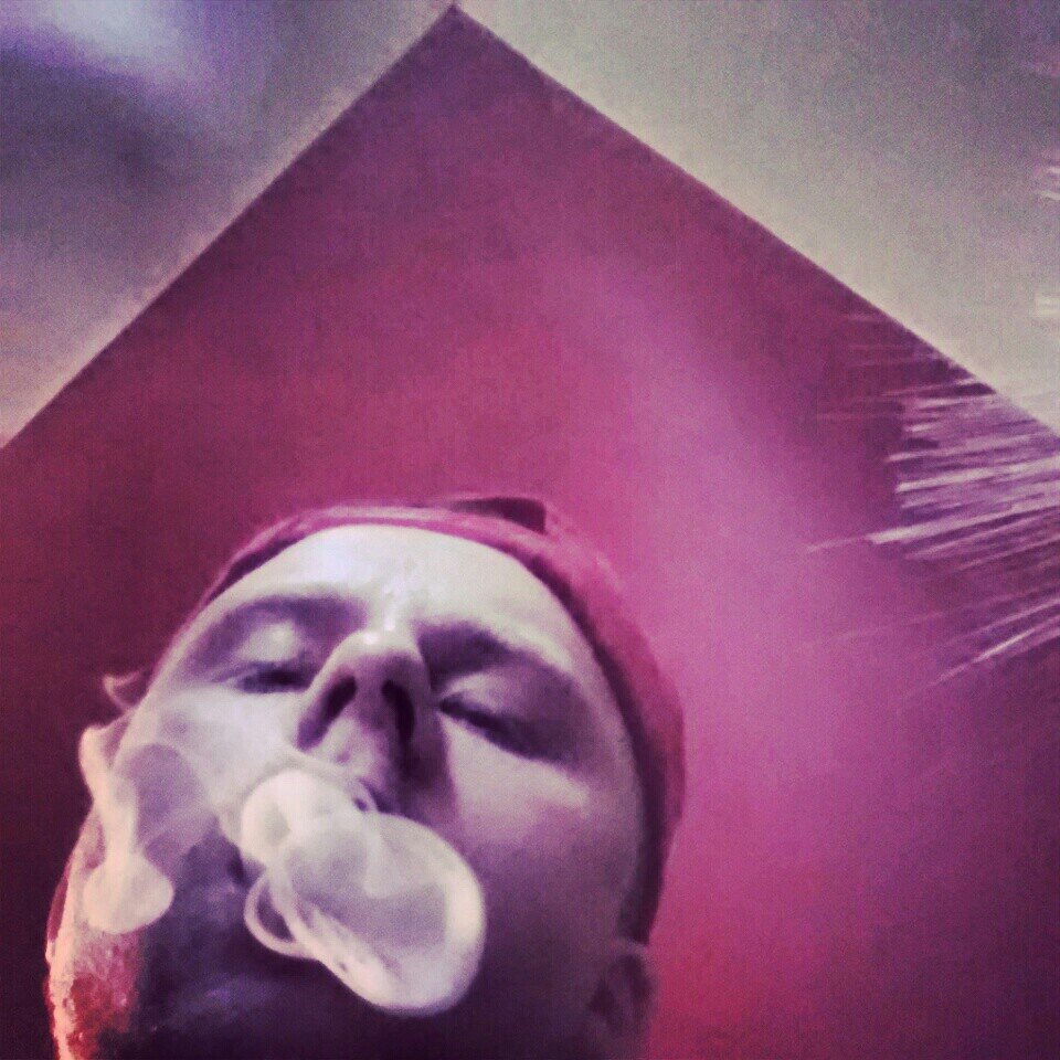 19 years old . Rapper from Taylor . Outchea tryna make it . NEW MUSIC COMING SOON . Y.N.G Ent.