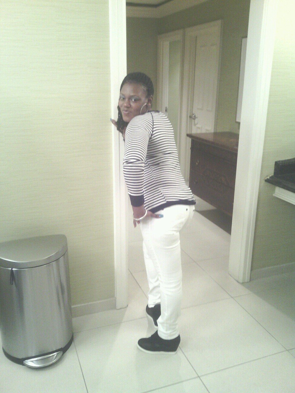 A good person wit a good heart n i am a proud mother n don't like bullshit