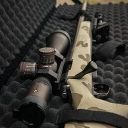 We're showing you the best images of badass firearms (+18) do not shoot at people