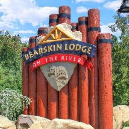 Bearskin Lodge promises the best that nature has to offer in #Gatlinburg with its unique mountain charm located at the entrance to the #GreatSmokyMountains