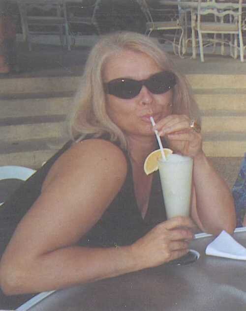 qaokegwo's profile picture. Есть избыток строгости и избыток снисходительности: обоих надо одинаково избегать